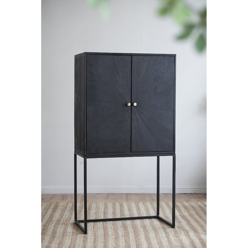 Storage cabinet