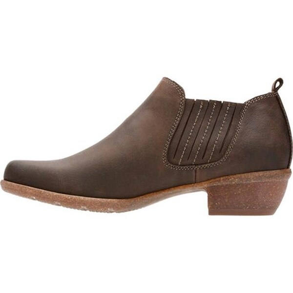 wilrose jade clarks