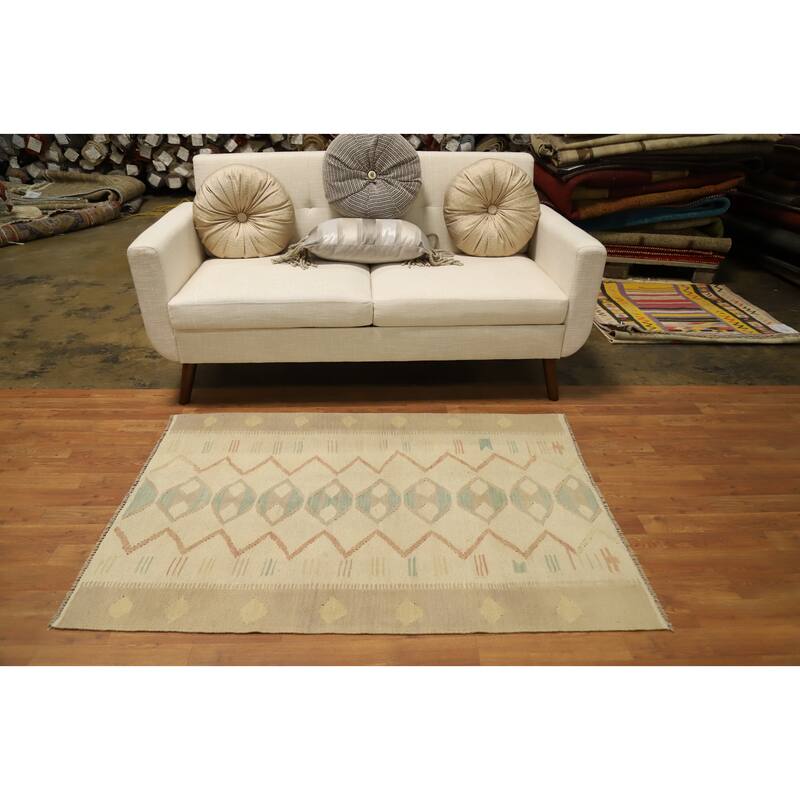 Hand Woven Oriental 100% Wool Carpet Southwestern Tribal Beige & Ivories Kilim Area Rug - 4' 9'' X 3' 4''