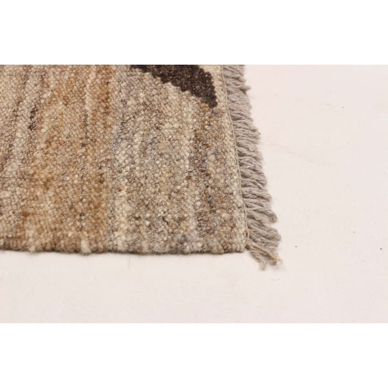 Sivas Tan Kilim 5'5" x 6'6" - 5'5 x 6'6