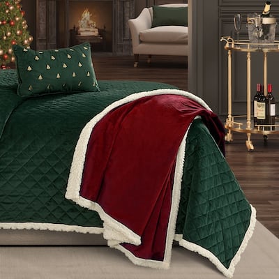 J. Queen New York Casey Christmas Sherpa Throw