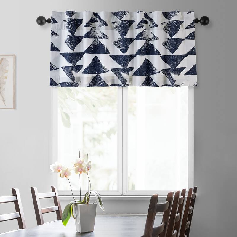 Exclusive Fabrics Triad Printed Cotton Window Valance - 50 X 19