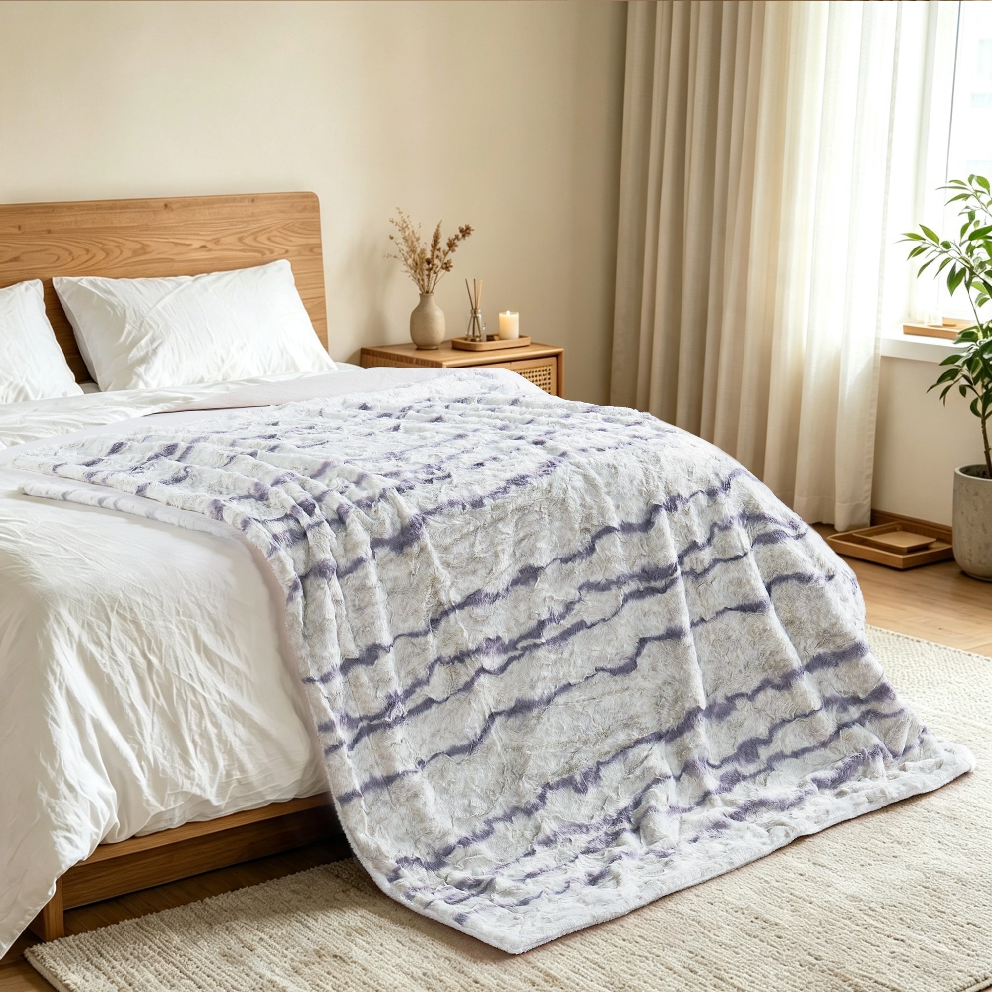 Calla Fauxfur Reversible Sherpa Throw