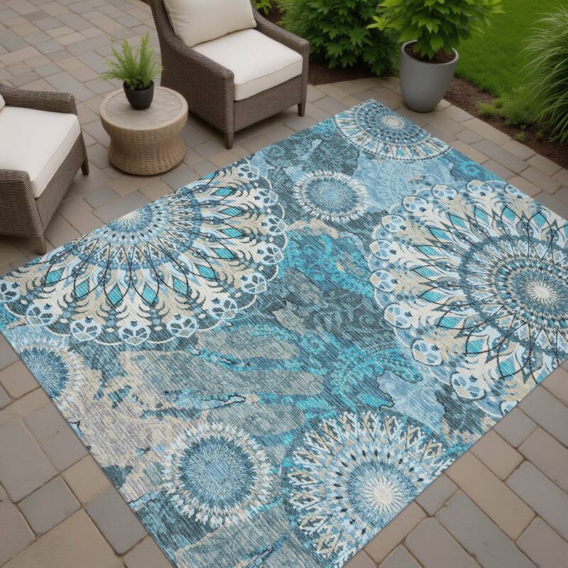Machine Washable Indoor/ Outdoor Traditional Pinwheel Chantille Rug - Teal - 3' x 5'