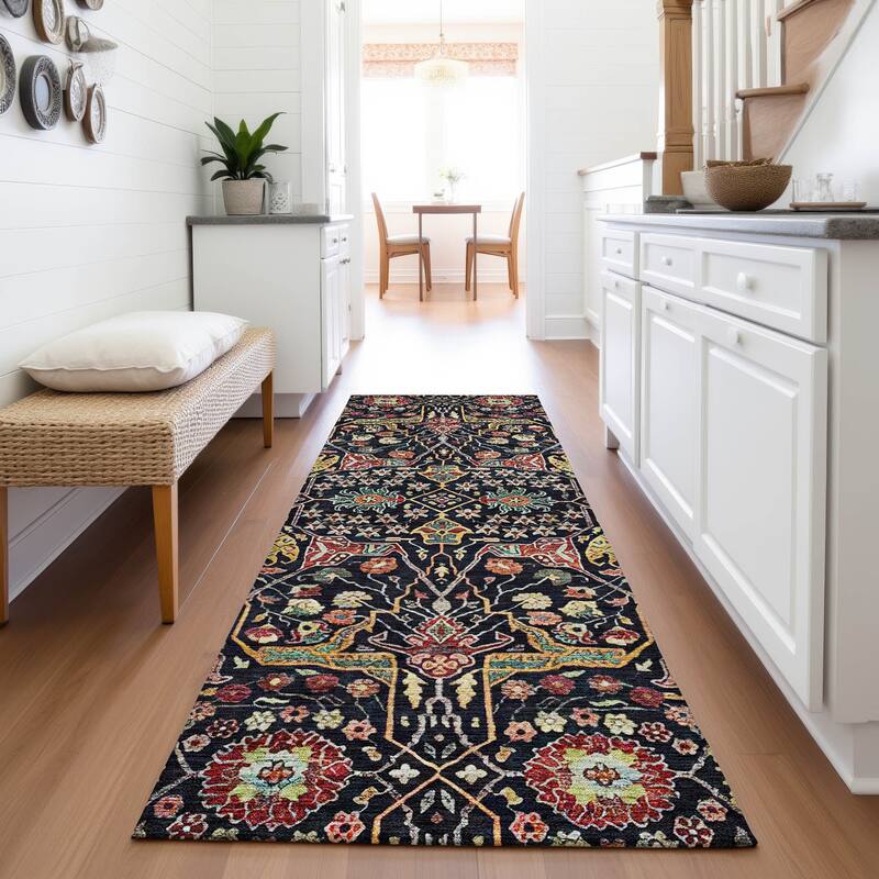 Premium Washable Super Soft Traditional Lobo Mayfield Rug - Black - 2'3" x 7'6"