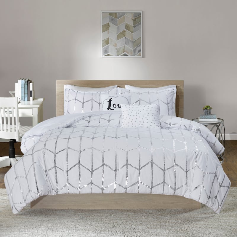 Intelligent Design Khloe 5-pc. Metallic Printed Comforter Set - White/ Silver - King - Cal King