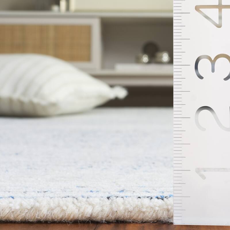 SAFAVIEH Handmade Abstract Rumena Contemporary Rug