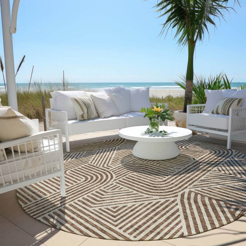Machine Washable Indoor/ Outdoor Chantille Contemporary Geo Rug - Brown - 8' x 8'