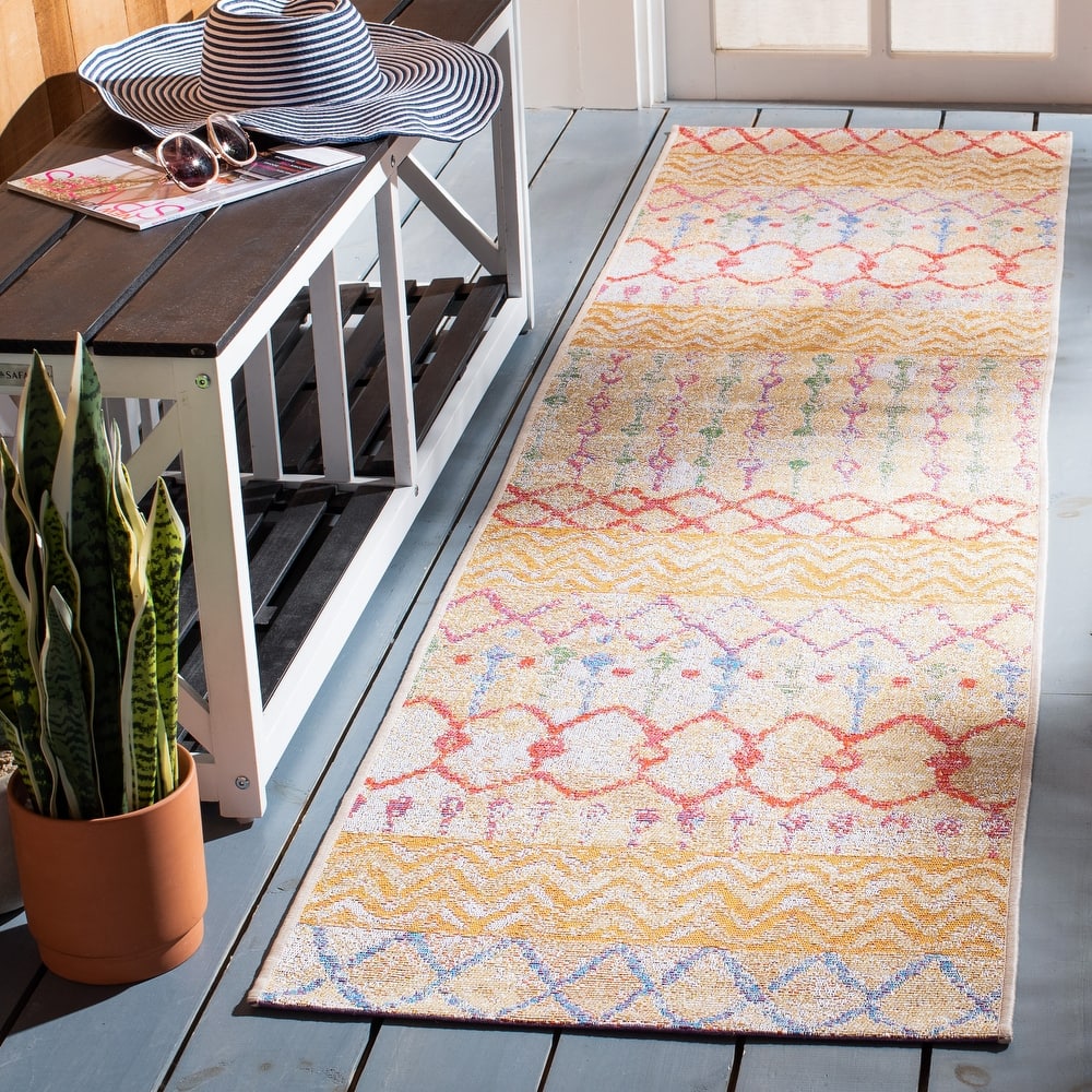 SAFAVIEH Summer Mimmi Boho Indoor/ Outdoor Waterproof Patio Backyard Rug