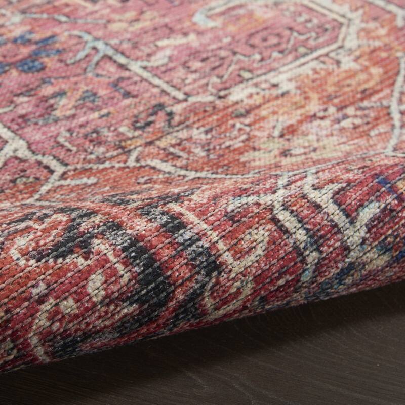 Power Loomed Distressed Floral Traditional Area Rug - 144' X '26' X '0.28