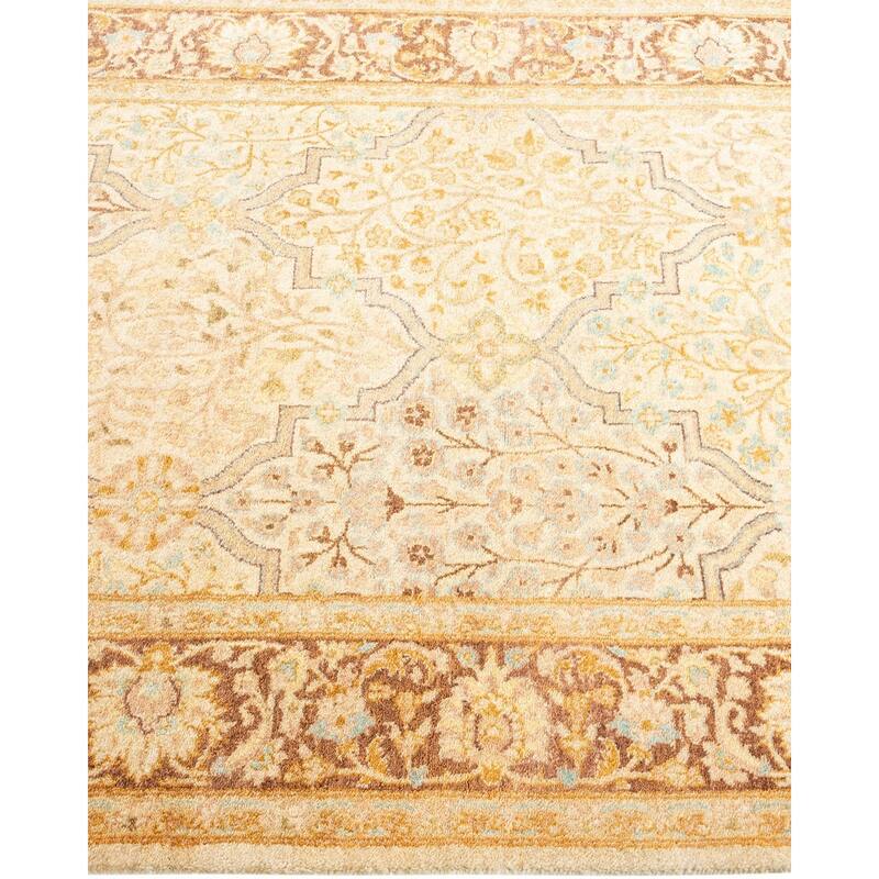 Overton Hand Knotted Wool Vintage Inspired Traditional Mogul Ivory Area Rug - 3' 3" x 4' 9"
