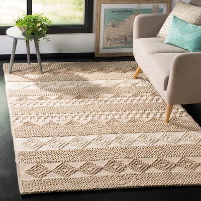 SAFAVIEH Handmade Natura Annedorte Wool Rug