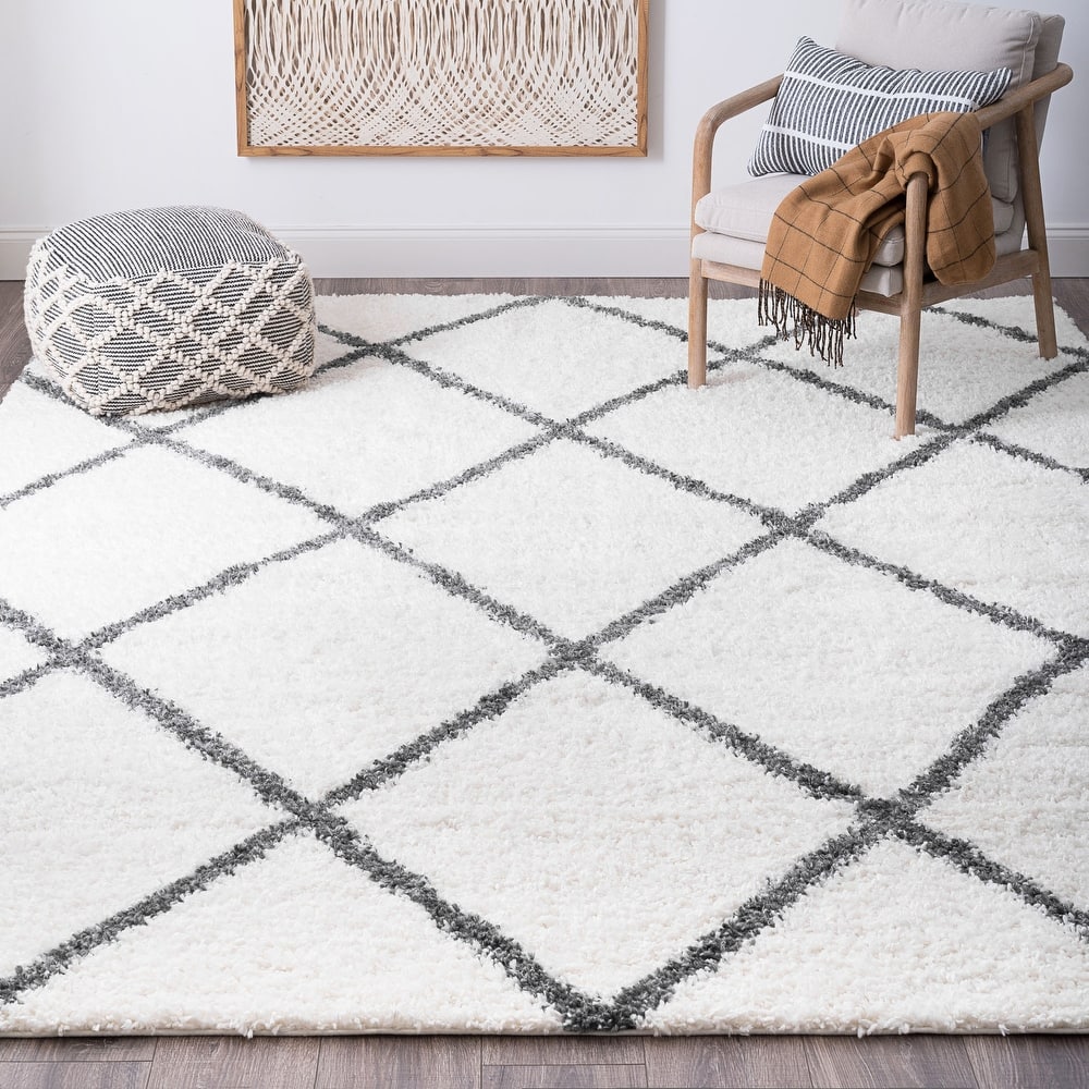 Sohni Shag Farmhouse Diamond Indoor Area Rug