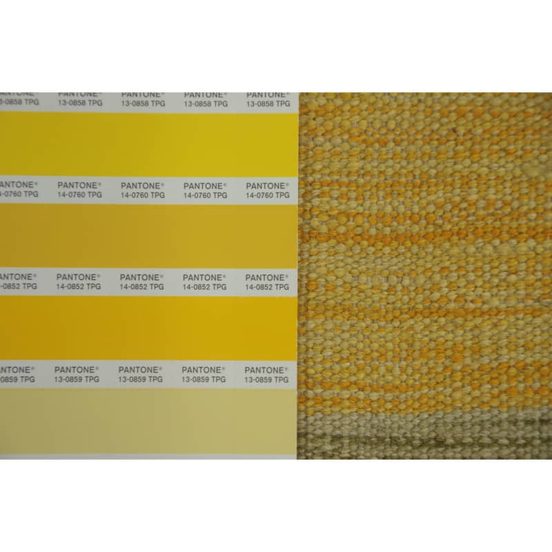 Hand Woven Southwestern Wool Multi-Colored Geometric Area Rug - 5' 11'' X 4' 2''