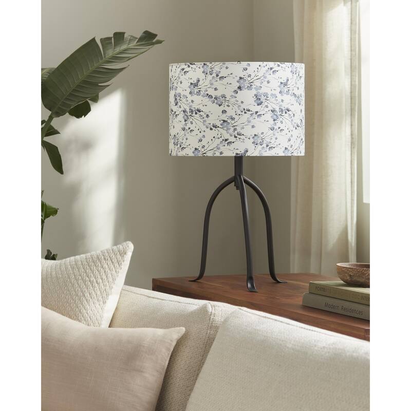Livabliss Floriva Traditional Accent Table Lamp - 25"H x 15"W x 15"D - Blue/White