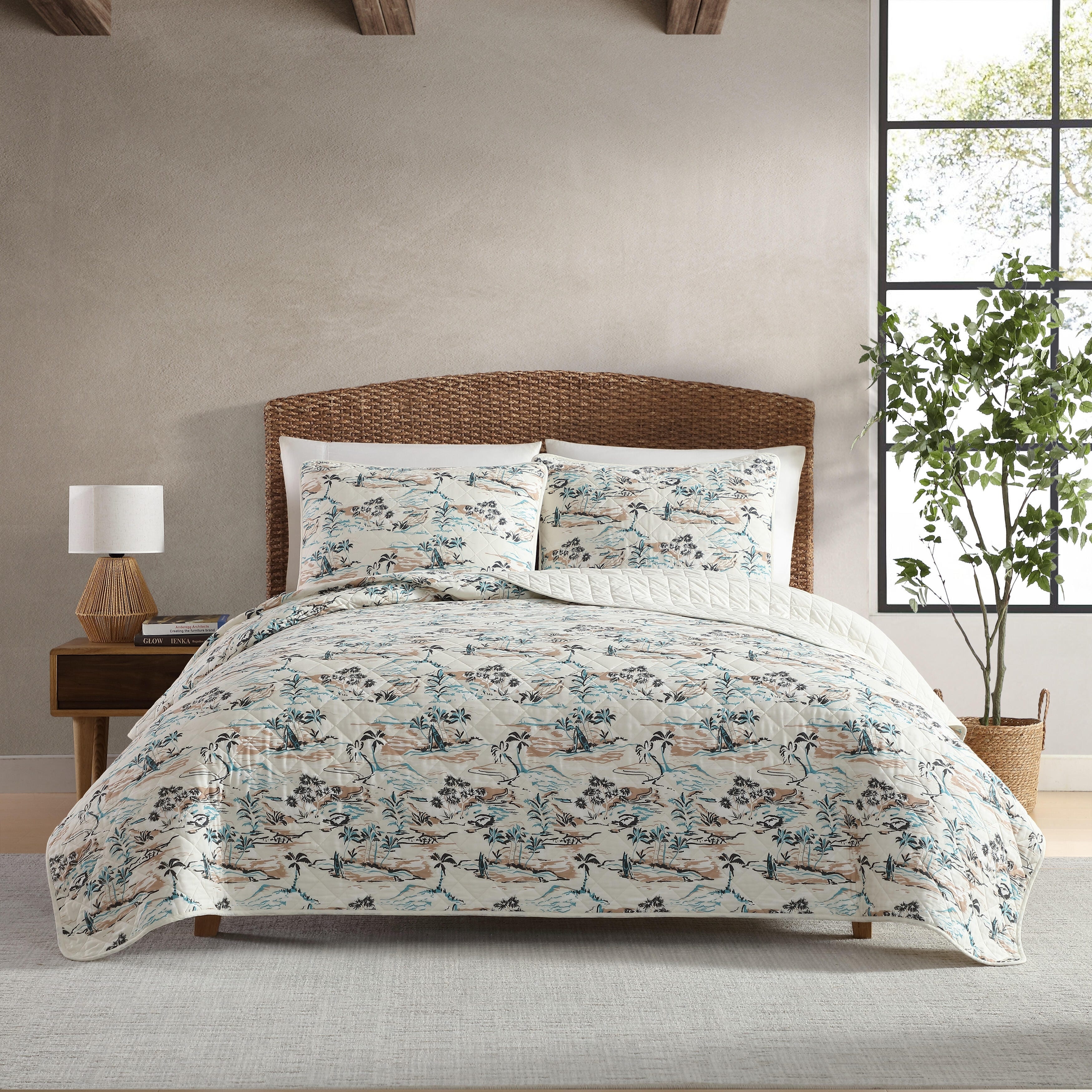 Eddie Bauer Alani Island Conversation Motifs Reversible Quilt (Beige, 3 Piece Set)