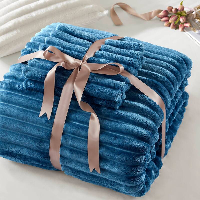 Chelsea Square Avril Fluffy Ribbed Plush Comforter Set