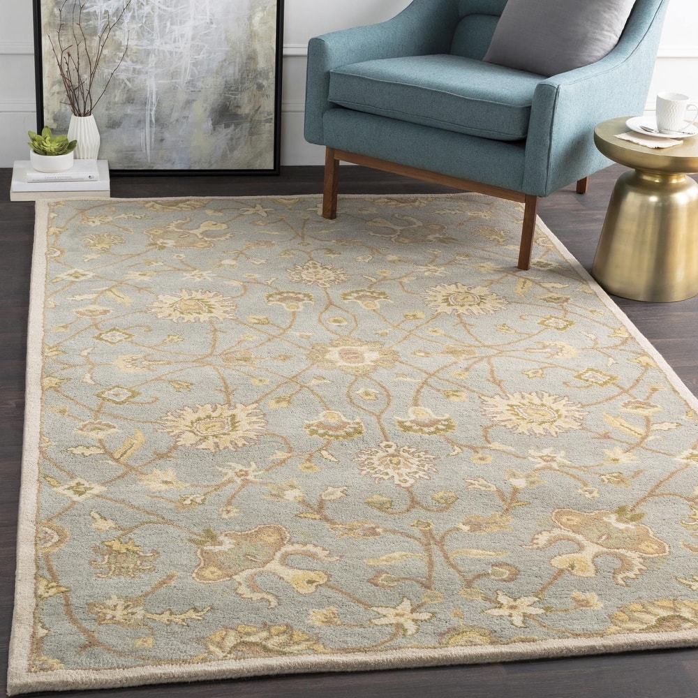 Livabliss Traditional Caesar Floral & Botanical Area Rug