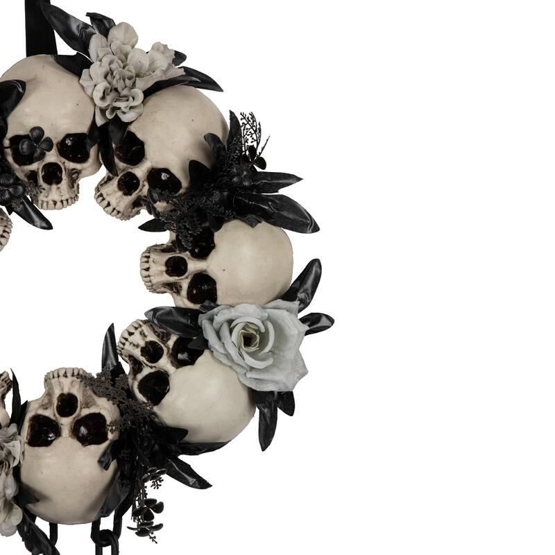 Skulls and Chains with Gray Roses Halloween Wreath 15-Inch Unlit