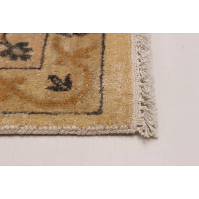 ECARPETGALLERY Hand-knotted Jamshidpour Cream Wool Rug - 6' 6" x 10' 2"
