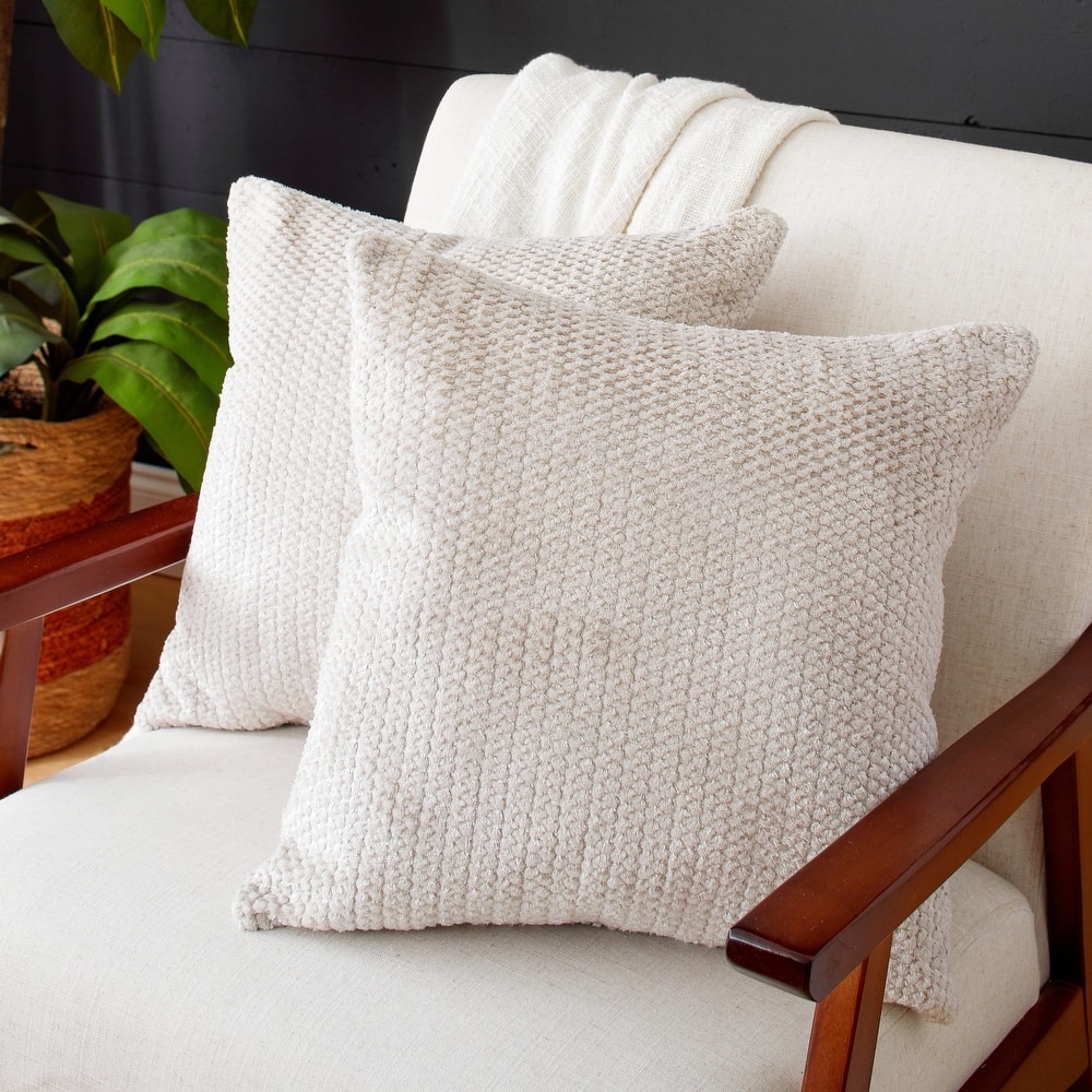 Sorra Home Velvet Shimmer Indoor Textured Knife Edge Square Pillows (Set of 2)