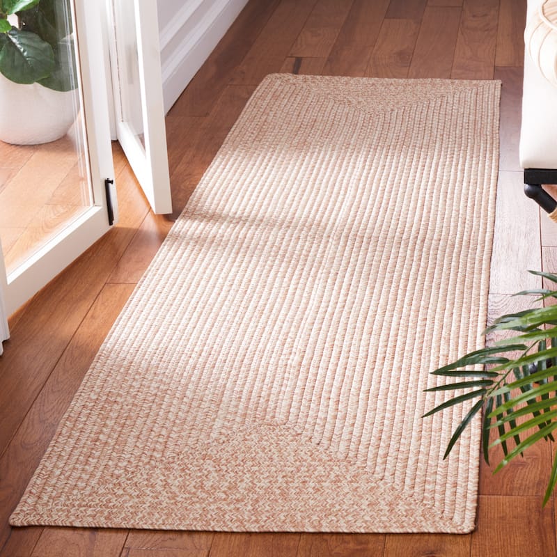 SAFAVIEH Handmade Braided Sakineh Casual Rug