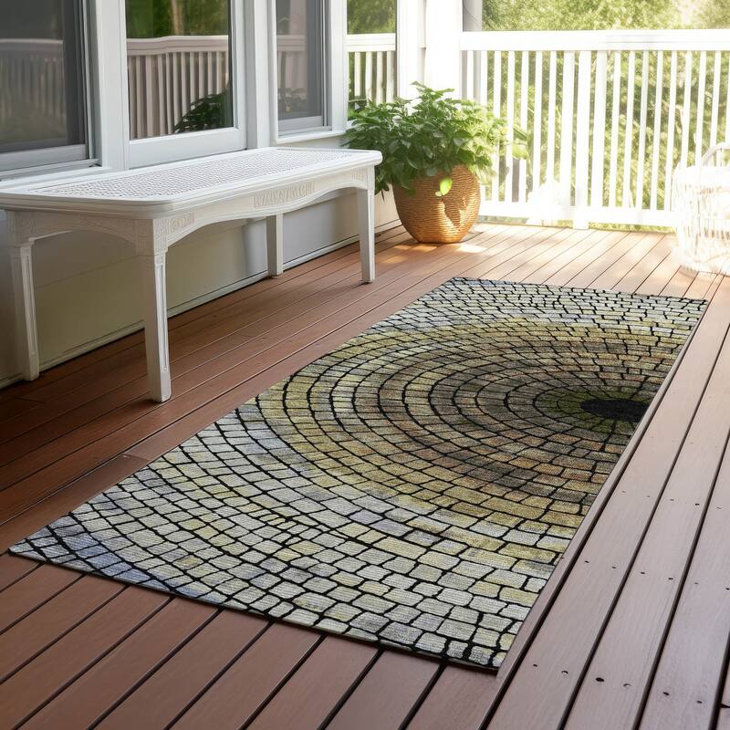 Machine Washable Indoor/ Outdoor Mosaic Rome Chantille Rug - Gold - 2'3" x 7'6"