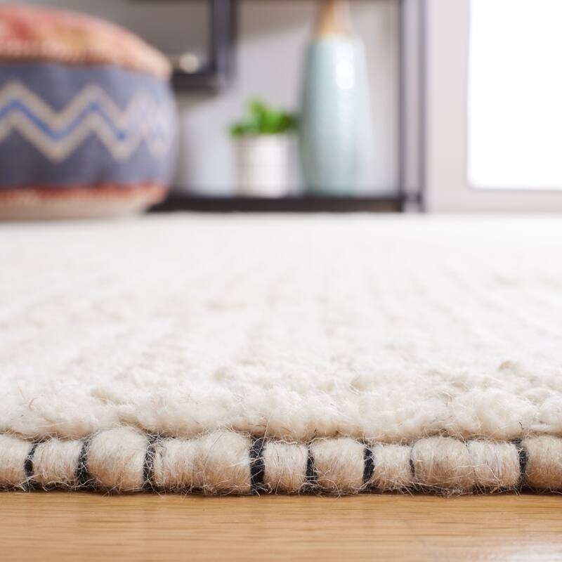 SAFAVIEH Handmade Casablanca Liliane Moroccan Boho Rustic Wool Rug