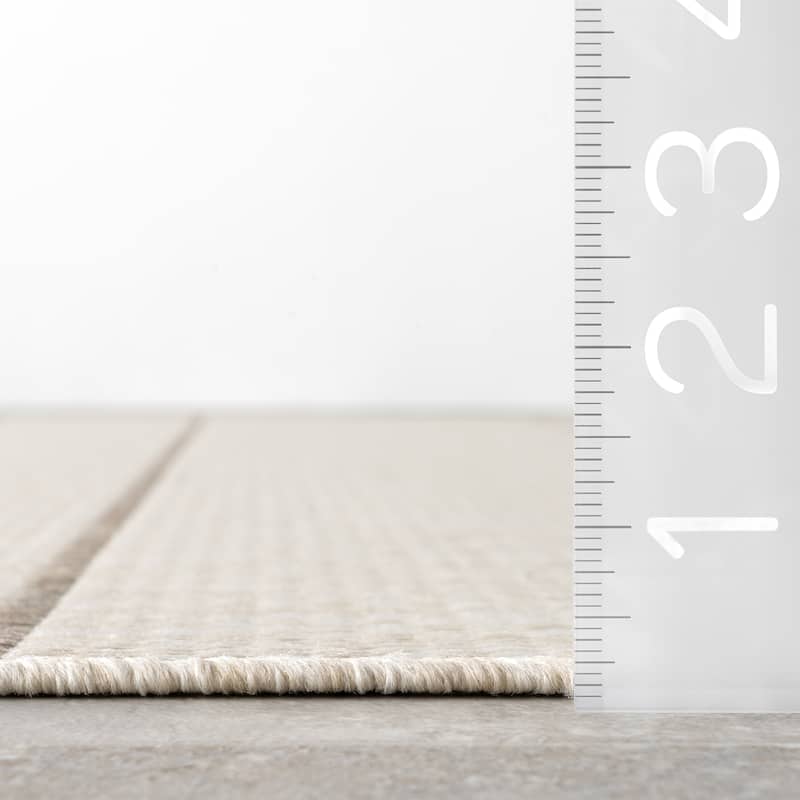 Nuloom Sharyl Modern Striped Indoor/Outdoor Area Rug