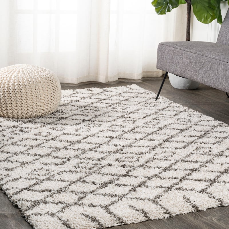 JONATHAN Y Tela Moroccan Diamond Shag Area Rug