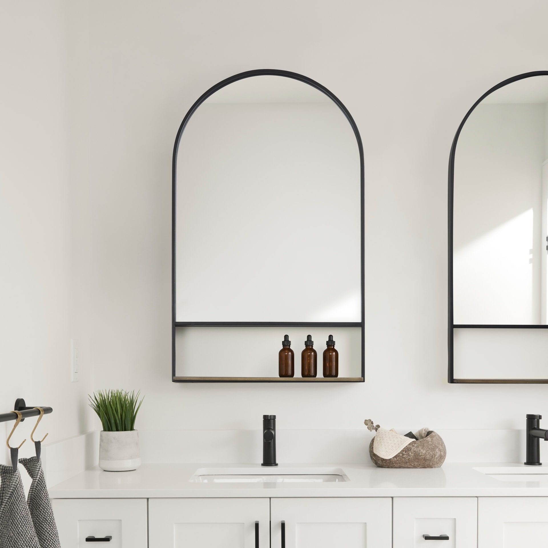 Cora Black Metal Frame With Brown Wood Shelf Arched Wall Mirror (40" x 24")