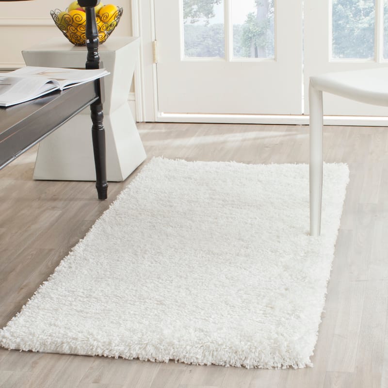 SAFAVIEH California Premium Shag Izat 2-inch Thick Area Rug - 2'3" x 5' - White