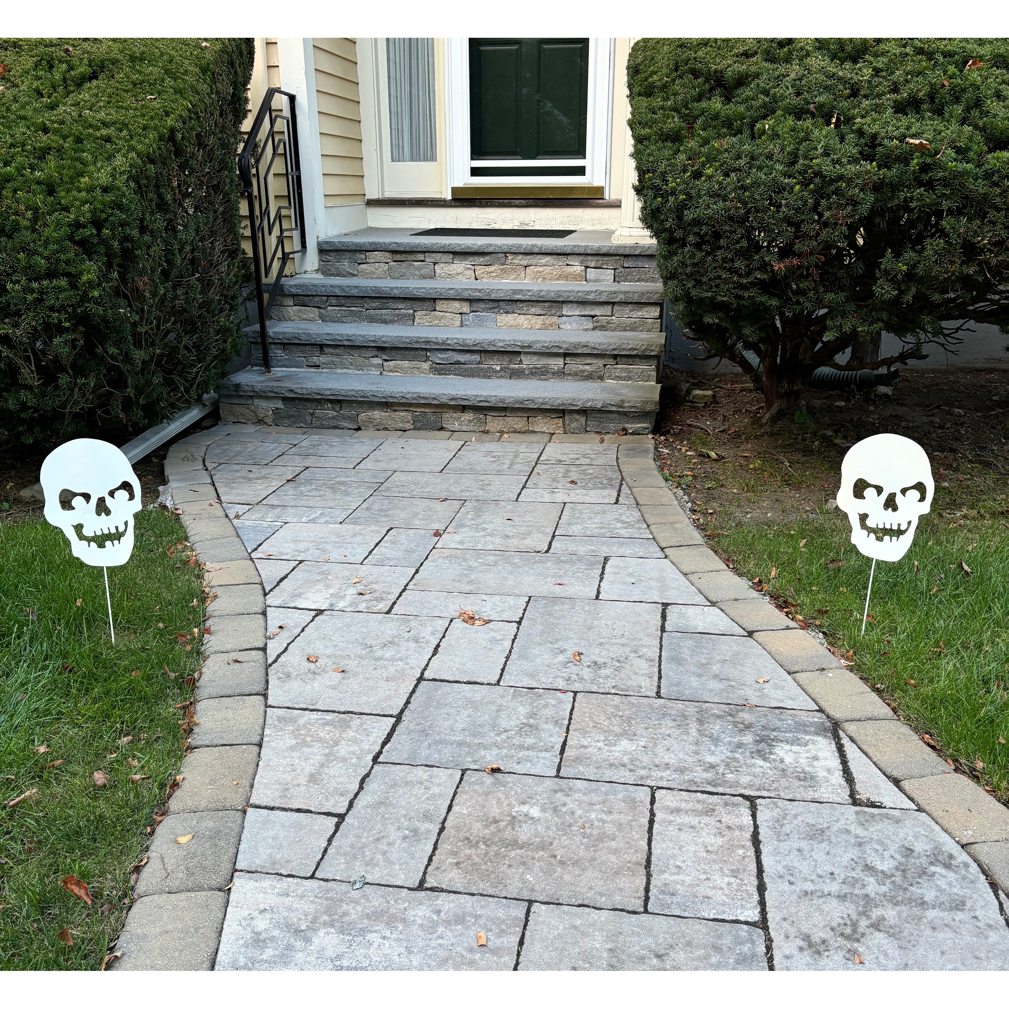 24" Metal White Halloween Skull Garden Stake, Set of 2