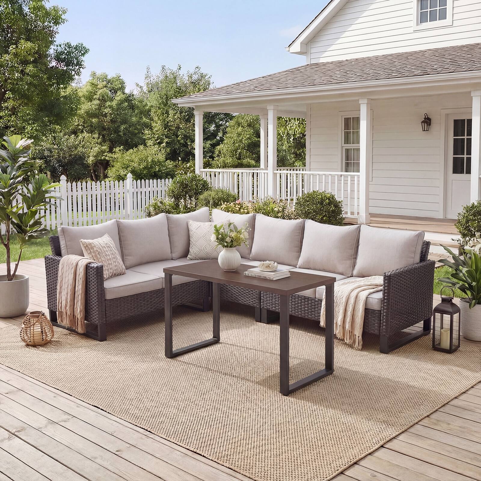Option Brown Wicker & Beige Cushion