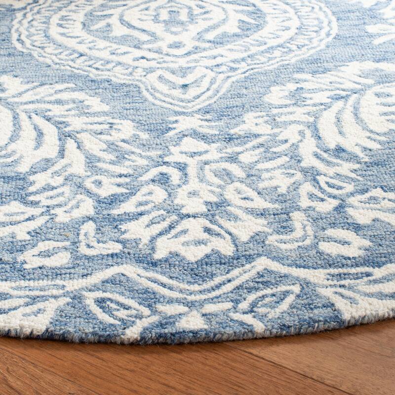 SAFAVIEH Handmade Micro-Loop Tressy Wool Rug