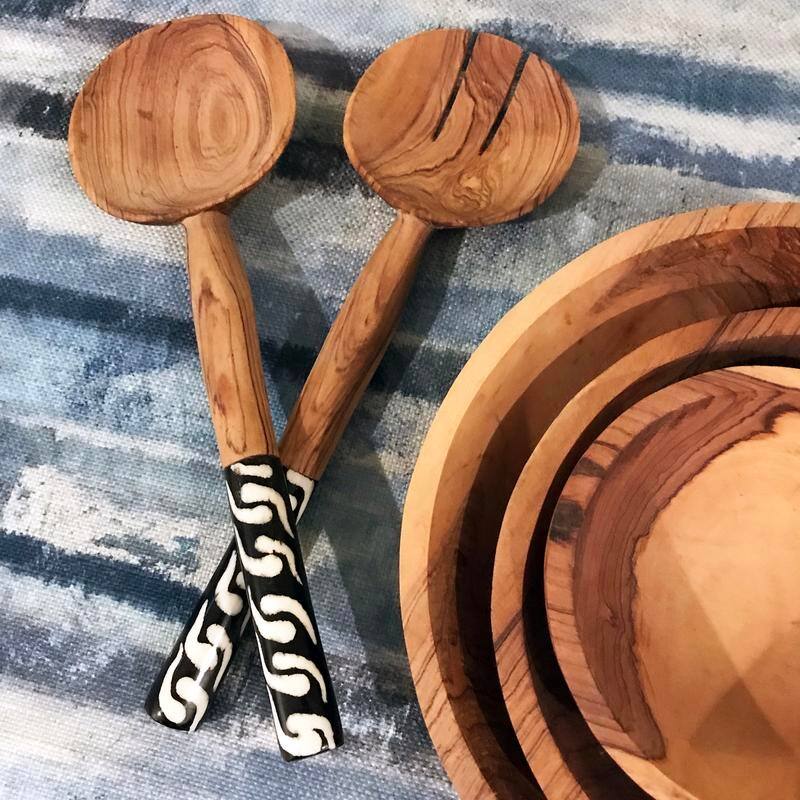 Handmade Olive Wood Serving Utensils with Natural Batik Bone Handles (Kenya)