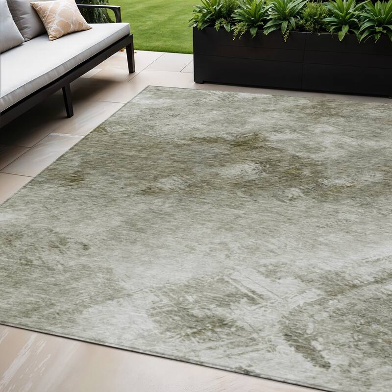 HomeRoots Abstract Transitional Rectangle Outdoor Rug - 5' X 8'