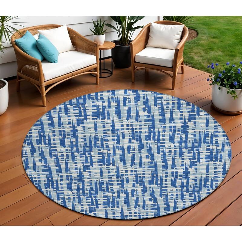 HomeRoots Abstract Transitional Rectangle Outdoor Rug - 8' Round