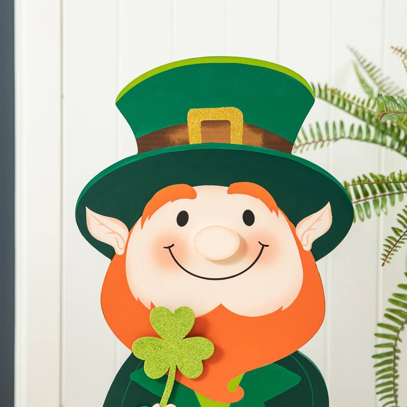 Glitzhome 24"H Wooden St. Patrick's Leprechaun Pot of Gold Porch Decor