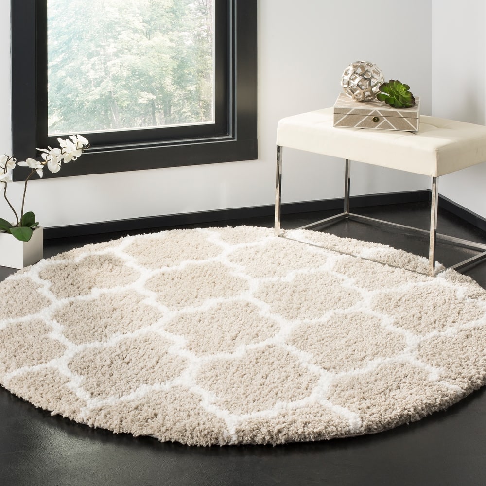 SAFAVIEH Handmade Toronto Shag Lizeth Polyester Rug