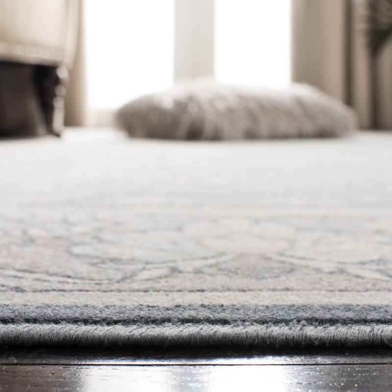SAFAVIEH Vintage Distressed Boho Carlien Oriental Rug