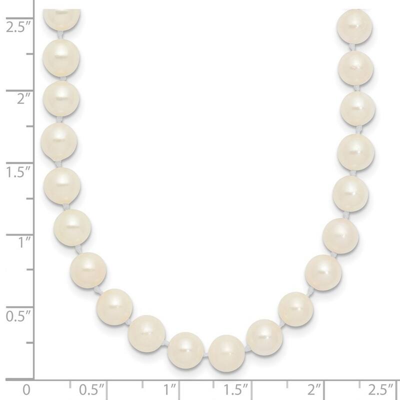 Curata 14k Yellow Gold Pearl clasp 5-5.5mm White Akoya SW Freshwater Cultured Pearl Bracelet - 7 Inch