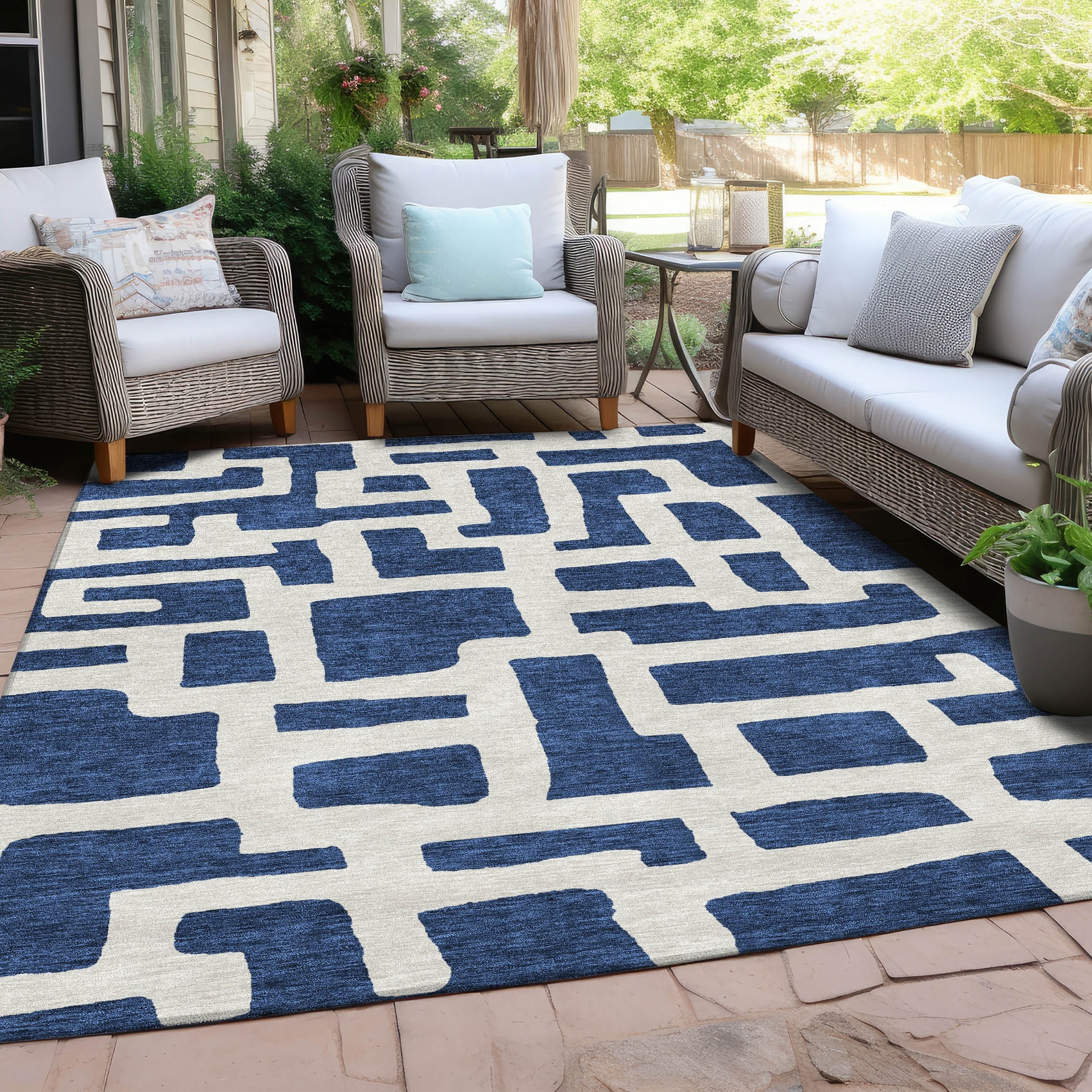 Machine Washable Indoor/ Outdoor Chantille Geo Contemporary Rug