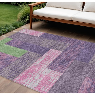 HomeRoots Geometric Transitional Rectangle Outdoor Rug