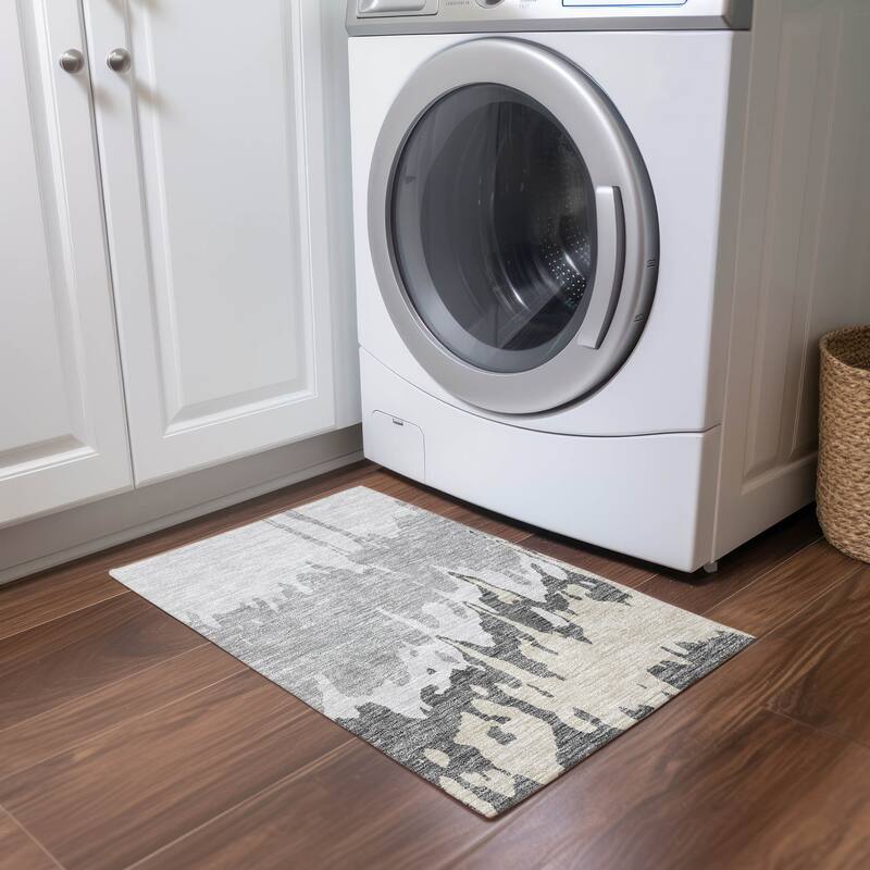 Machine Washable Indoor/ Outdoor Modern Abstract Chantille Rug