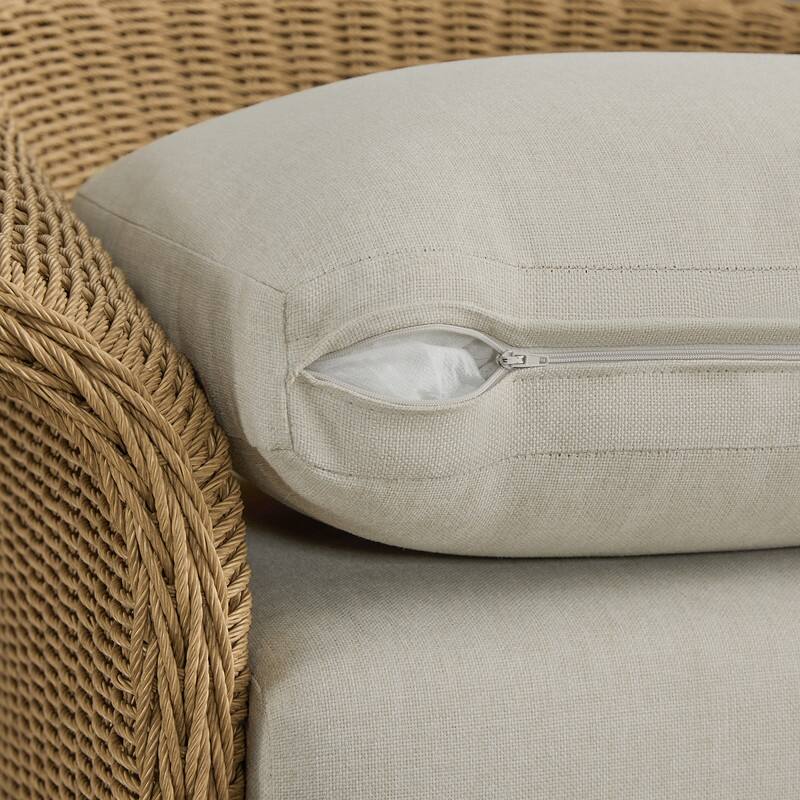 Spruce & Spring Patio Fruniture Outdoor Swivel Chair and Side Table