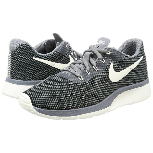 women's tanjun sneaker