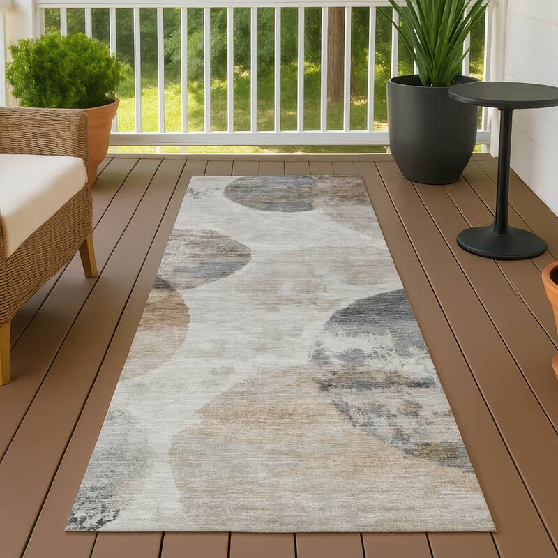 Machine Washable Indoor/ Outdoor Contemporary Micha Chantille Rug - Taupe - 2'3" x 7'6"