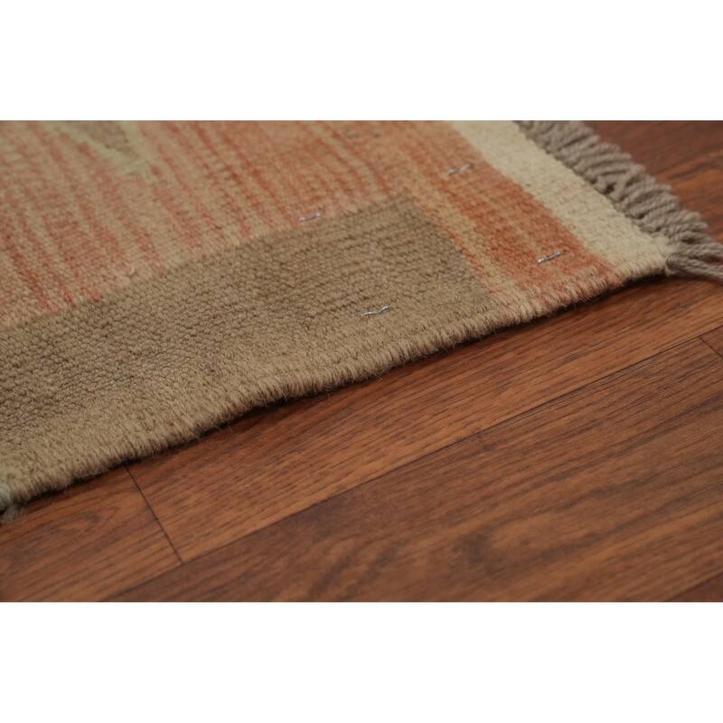 Hand Woven Oriental 100% Wool Carpet Southwestern Tribal Beige & Ivories Kilim Area Rug - 5' 9'' X 4' 0''