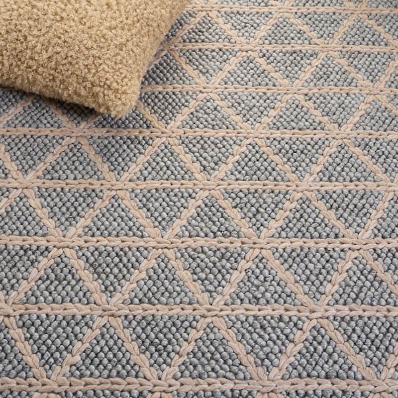 SAFAVIEH Handmade Natura Firoozeh Raised Textured Wool Blend Rug